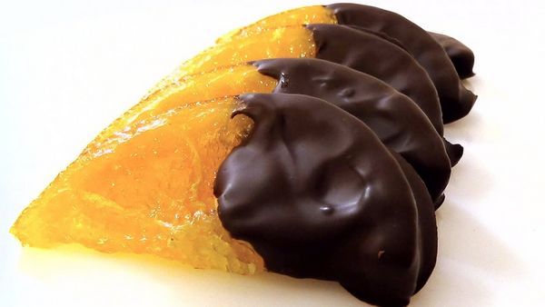 Шоколадный мусс с глазированными апельсинами