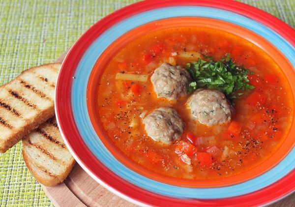 Томатный суп с фрикадельками: готовим правильно и вкусно