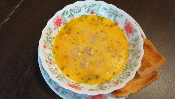 Сырный суп с фрикадельками дольки     
     

   Представляем вам рецепт итальянского