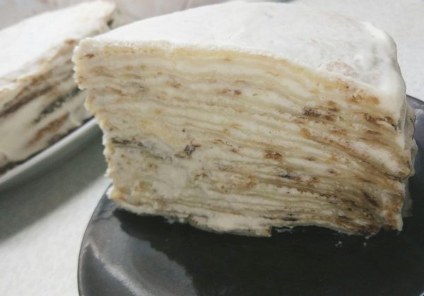 Торт со сметанно-сливочным кремом перемешиваем тесто до однородности