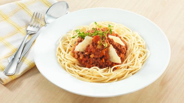 Рецепт приготовления спагетти под соусом болоньезе уже половина успеха
