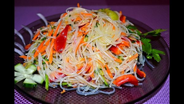 Салат фунчоза с овощами: рецепт в домашних условиях
