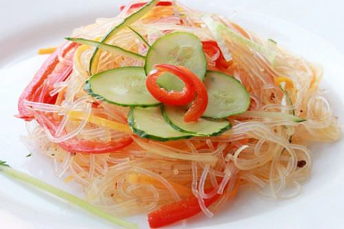 Салат фунчоза с овощами: рецепт в домашних условиях