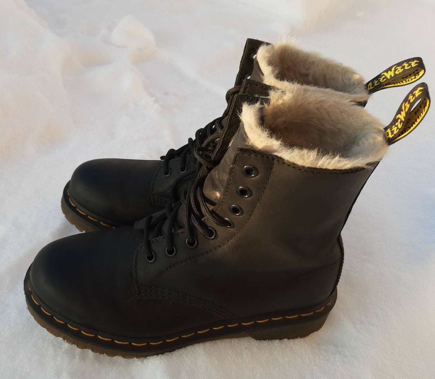 Зимние ботинки Dr. Martens: комфорт и тепло
